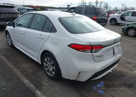 2021 Toyota Corolla Le z USA, uszkodzony, nr VIN 5YFEPMAE5MP196550